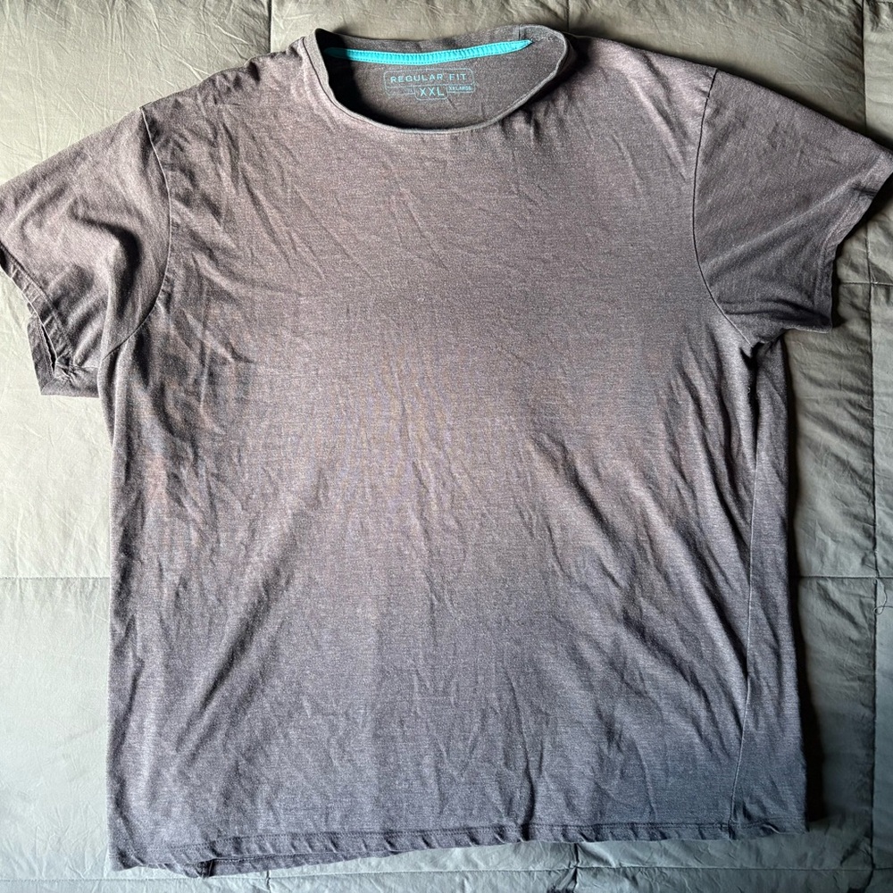 Mauve colored casual men’s T-shirt size XXL regular fit